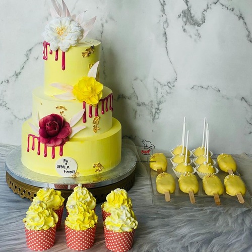 yellow cake Kenyan gifts